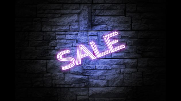 Image with sales text